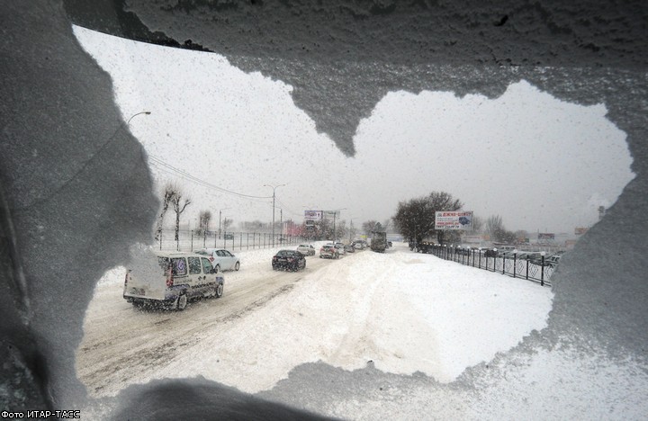 Последствия сильных снегопадов в Ростове-на-Дону