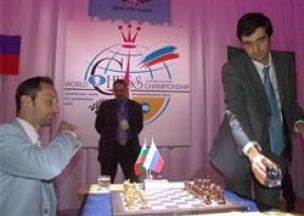 Топалов угрожает прервать матч с Крамником
