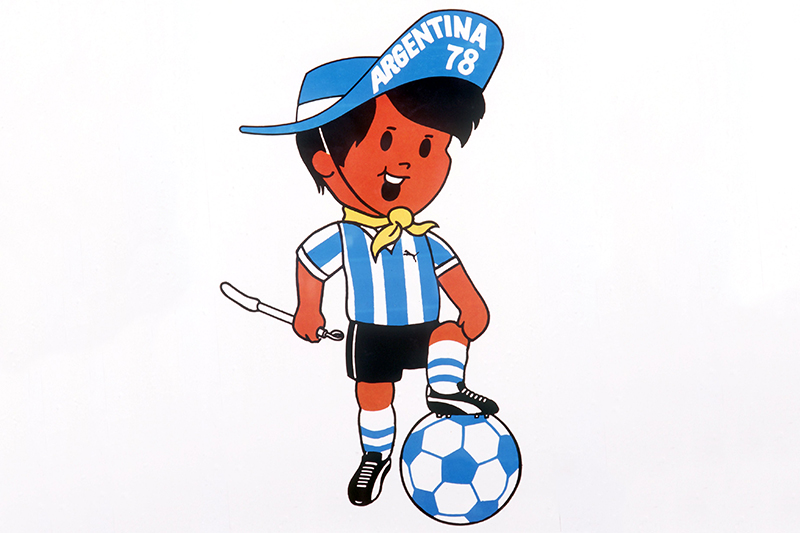 1978&nbsp;год, Аргентина&nbsp;&mdash;&nbsp;мальчик Гаучито

В 1978 году в&nbsp;третий раз&nbsp;подряд символом чемпионата стал мальчик. Пастушок Гаучито в&nbsp;косынке и&nbsp;со&nbsp;свирелью стал талисманом аргентинской сборной, которая в&nbsp;итоге впервые выиграла&nbsp;ЧМ.

&nbsp;
