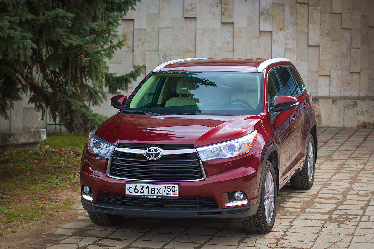 Мало не покажется. Тест-драйв Toyota Highlander :: Autonews