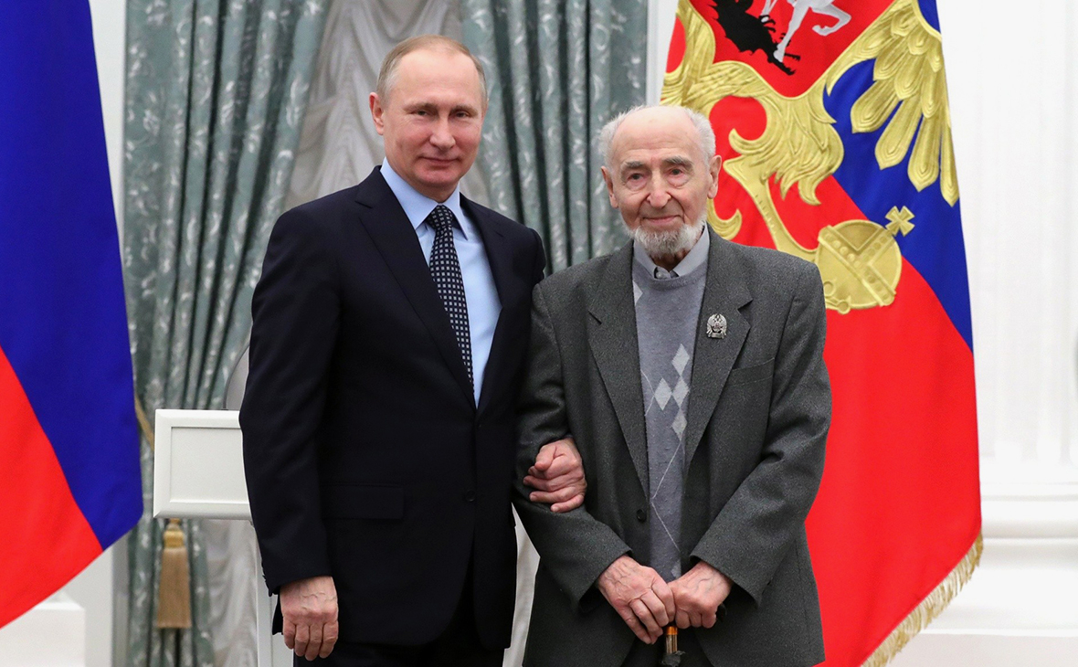 Владимир Путин и Леонид Шварцман (слева)