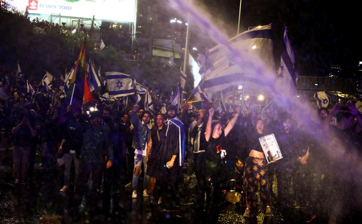 Ronen Zvulun / Reuters