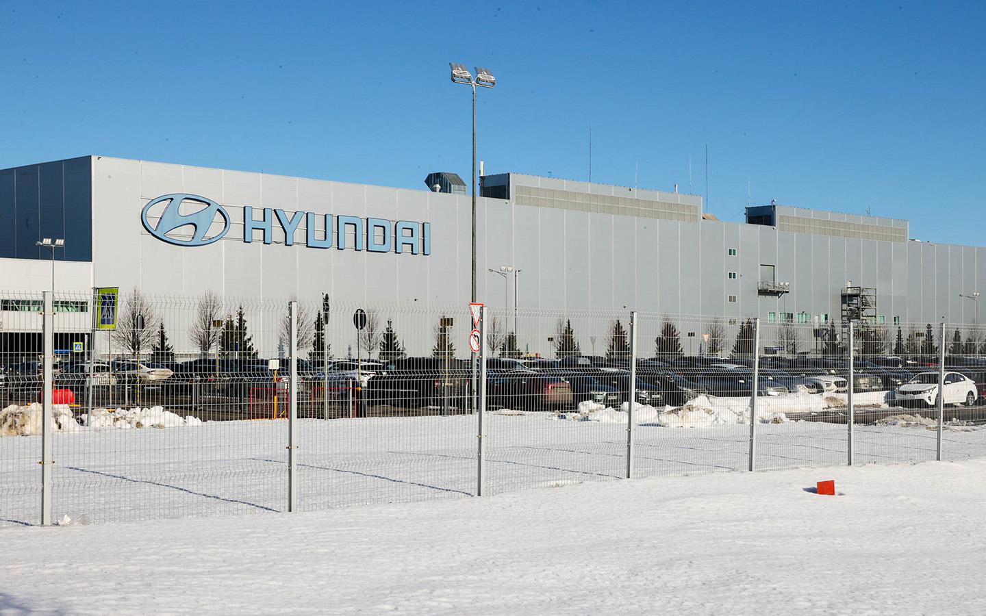 Завод Hyundai в Санкт-Петербурге продлил режим простоя