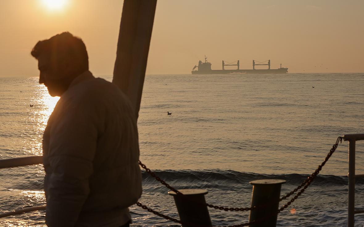 Еще один танкер из России подвергся атаке у побережья Турции