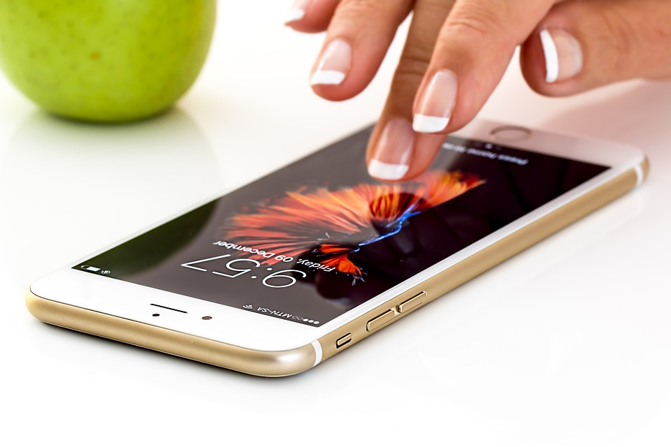 Каждый третий покупатель смартфона в Новосибирске приобрел аппарат бренда Samsung или iPhone
