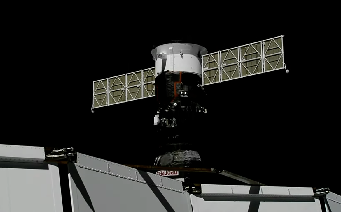 Грузовой космический корабль «Прогресс МС-27» пристыковался к МКС