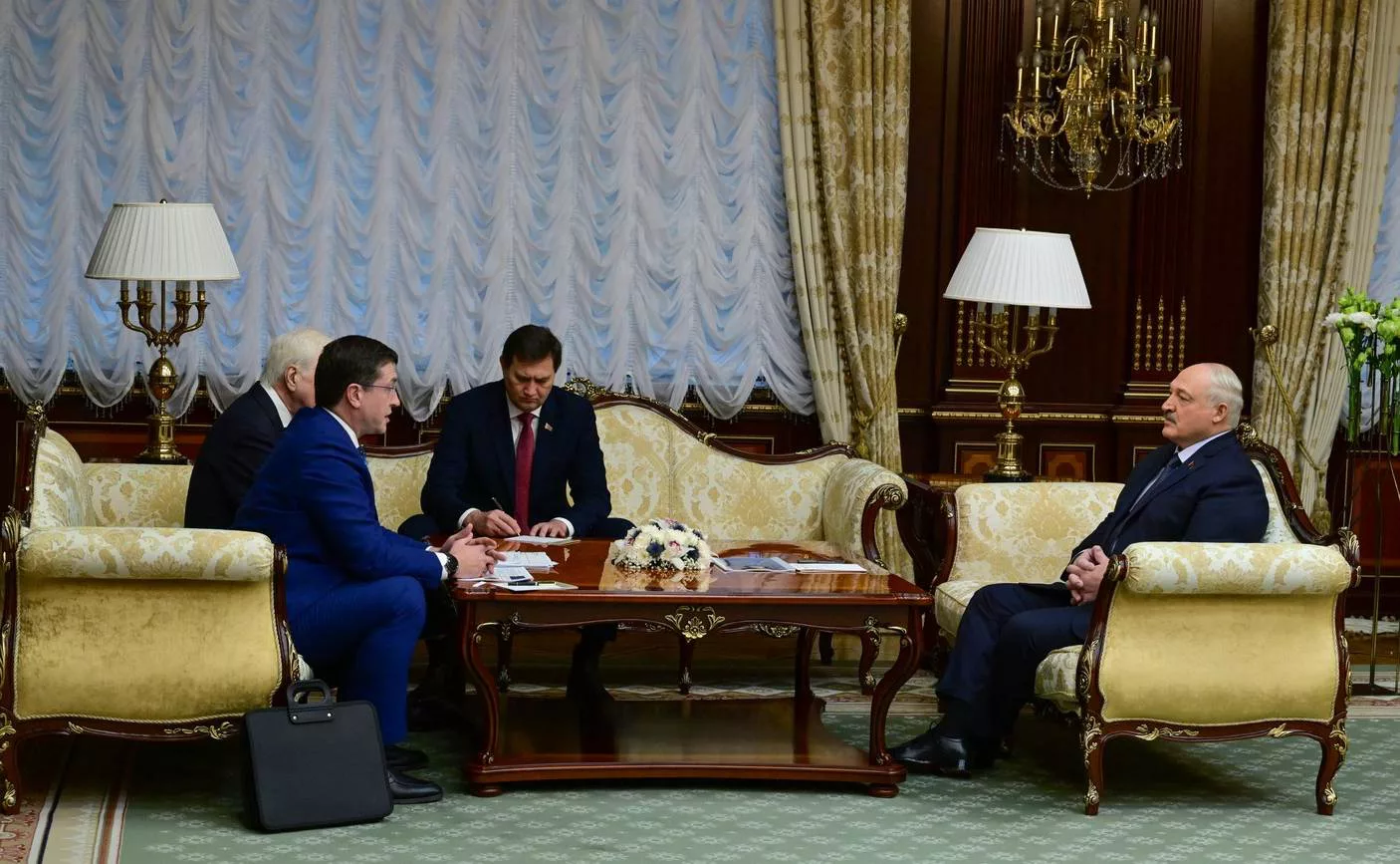 Александр Воложанин