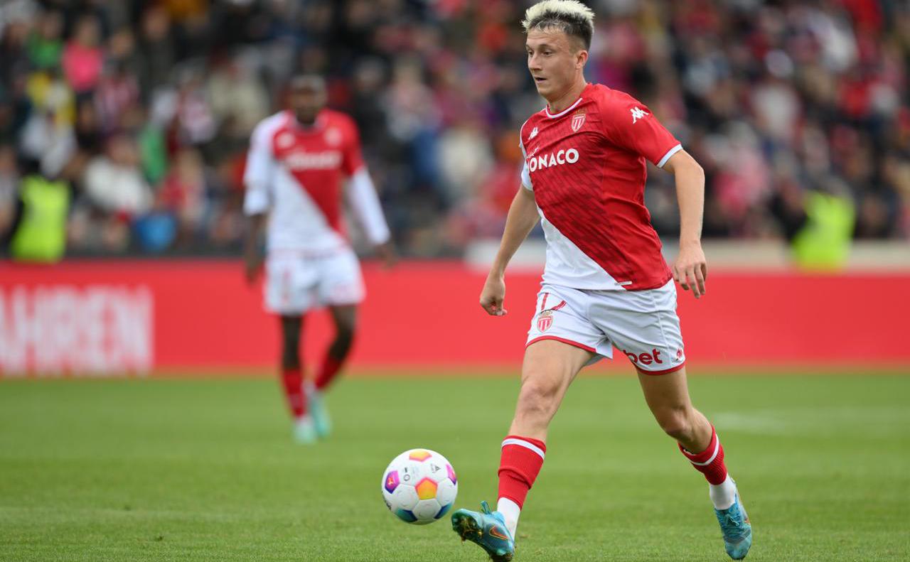 Александр Головин