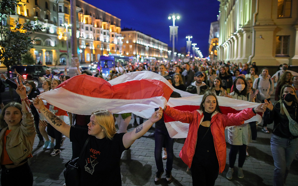В Белоруссии сочли нереализовавшимся сценарий цветной революции в стране
