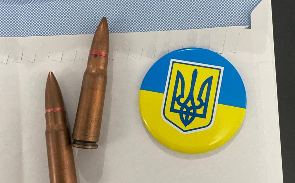 Полученные по почте Боке патроны от автомата Калашникова