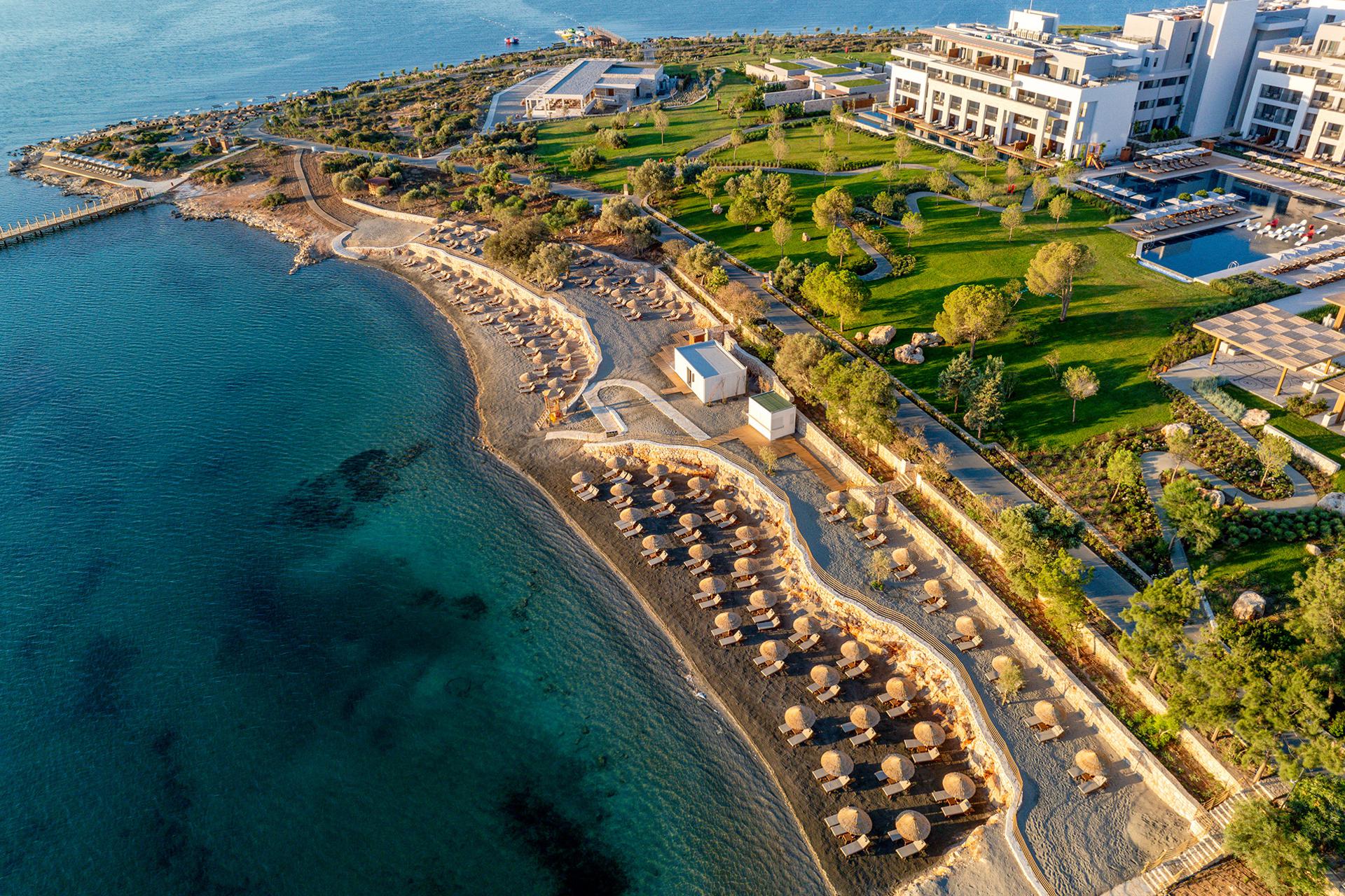 Пляж отеля Anda Barut Collection