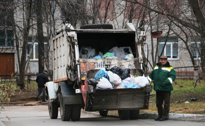Перевозчики мусора просят власти вмешаться в конфликт с регоператором
