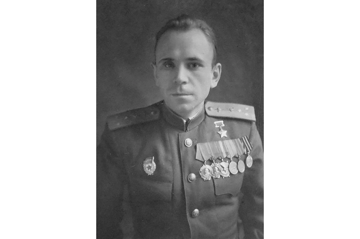Герой Советского Союза Борис Ковзан