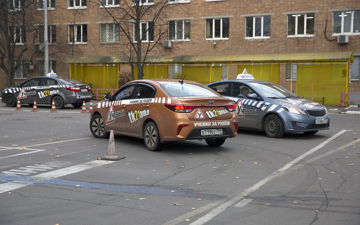 Маткапитал — на автошколу. В Думе призвали учить матерей вождению