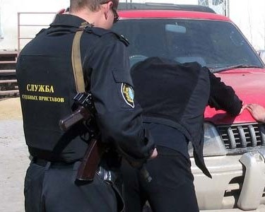 Судебные приставы арестовали 95 автомобилей в Татарстане