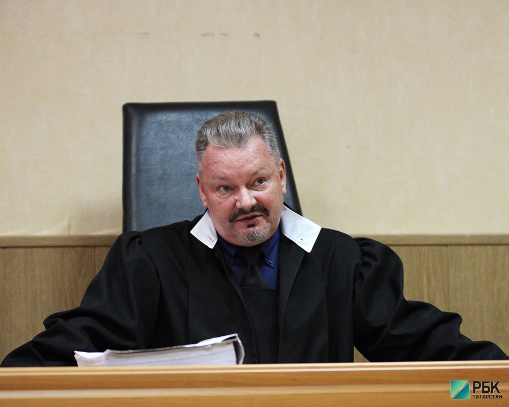 Заседание суда по делу "Булгарии" : вопрос амнистии Инякиной и допрос Хаметова.