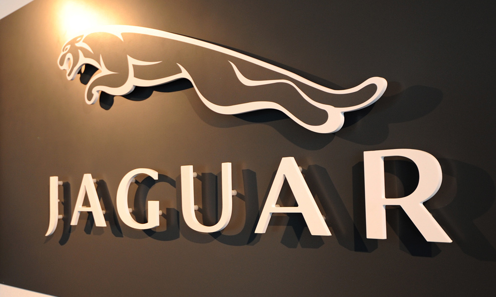 Jaguar X-type остался год до перерождения