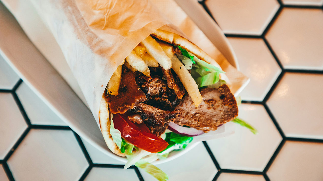 Шаурма: от уличного стрит-фуда до ресторанов высокой кухни