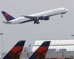 Delta Air Lines и Northwest Airlines отложат слияние до сентября