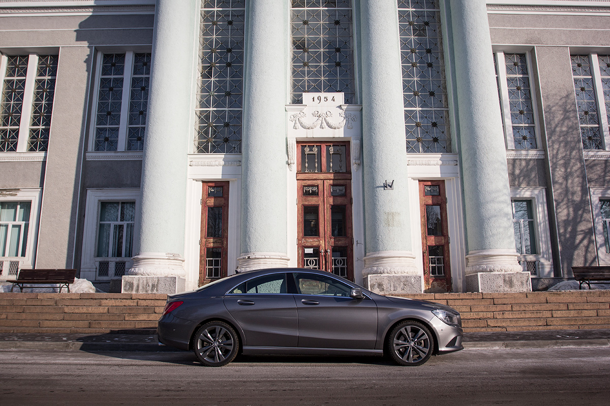 Миллионер поневоле. Тест-драйв Mercedes-Benz CLA :: Autonews