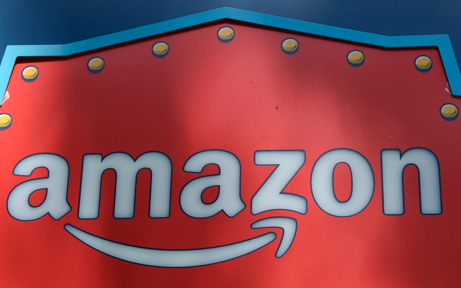 Amazon подала в суд из-за контракта Microsoft на $10 млрд