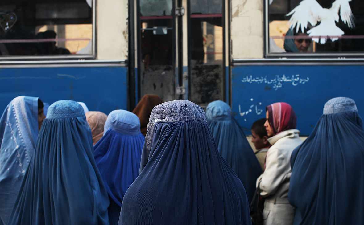 Талибы сформируют отдел в Министерстве добродетели по реформам для женщин"/>













