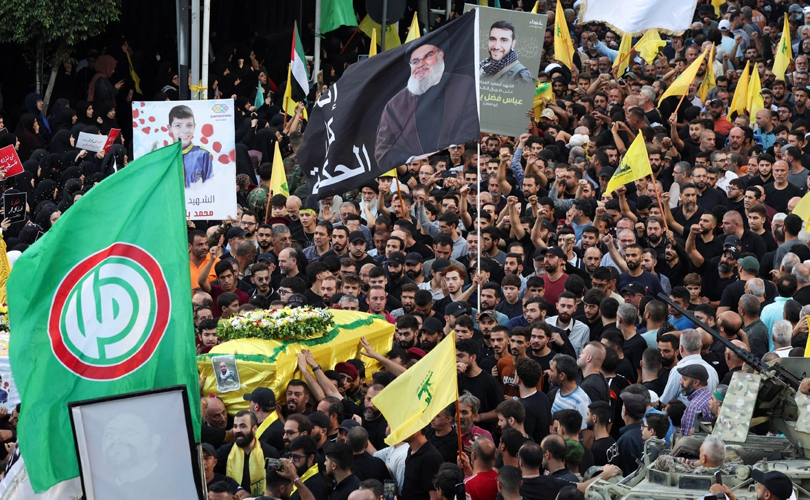 Mohamed Azakir / Reuters