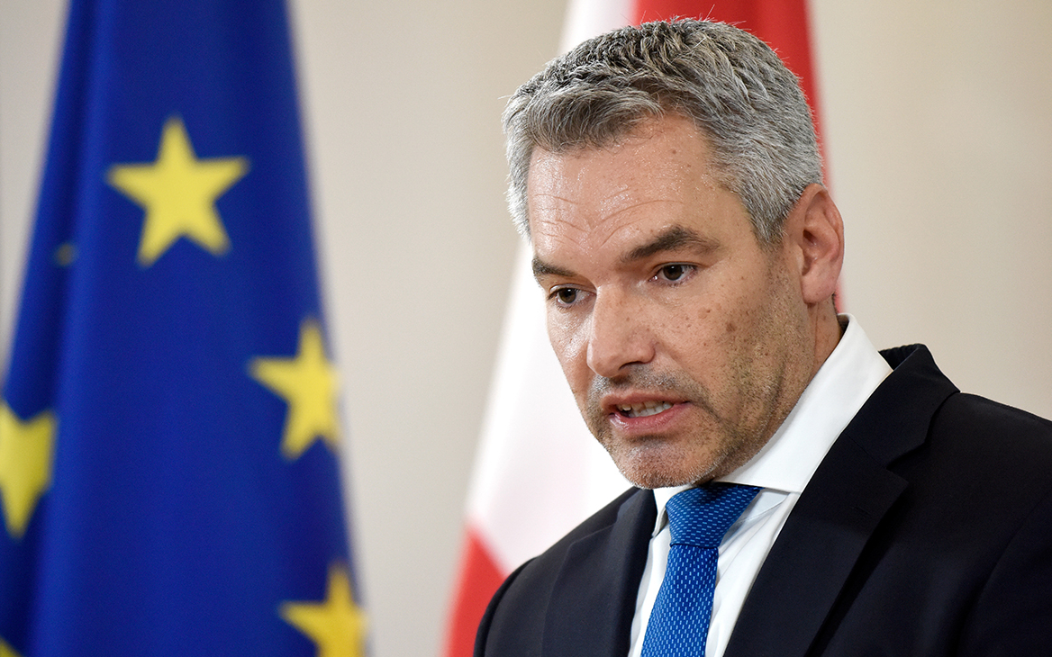 МИД Австрии вызовет посла России после признания ДНР и ЛНР