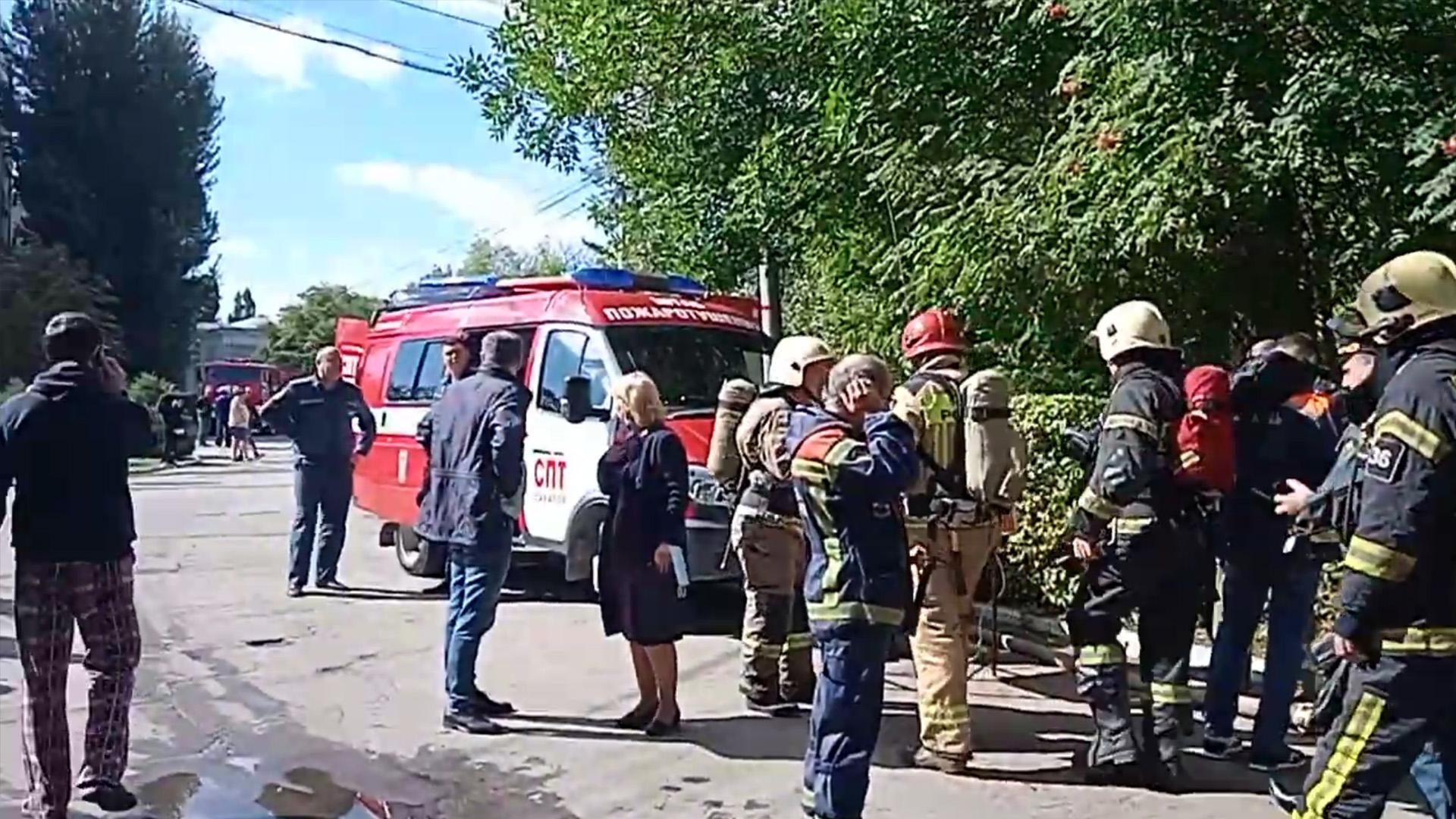 В Саратове эвакуировали персонал и пациентов больницы из-за пожара