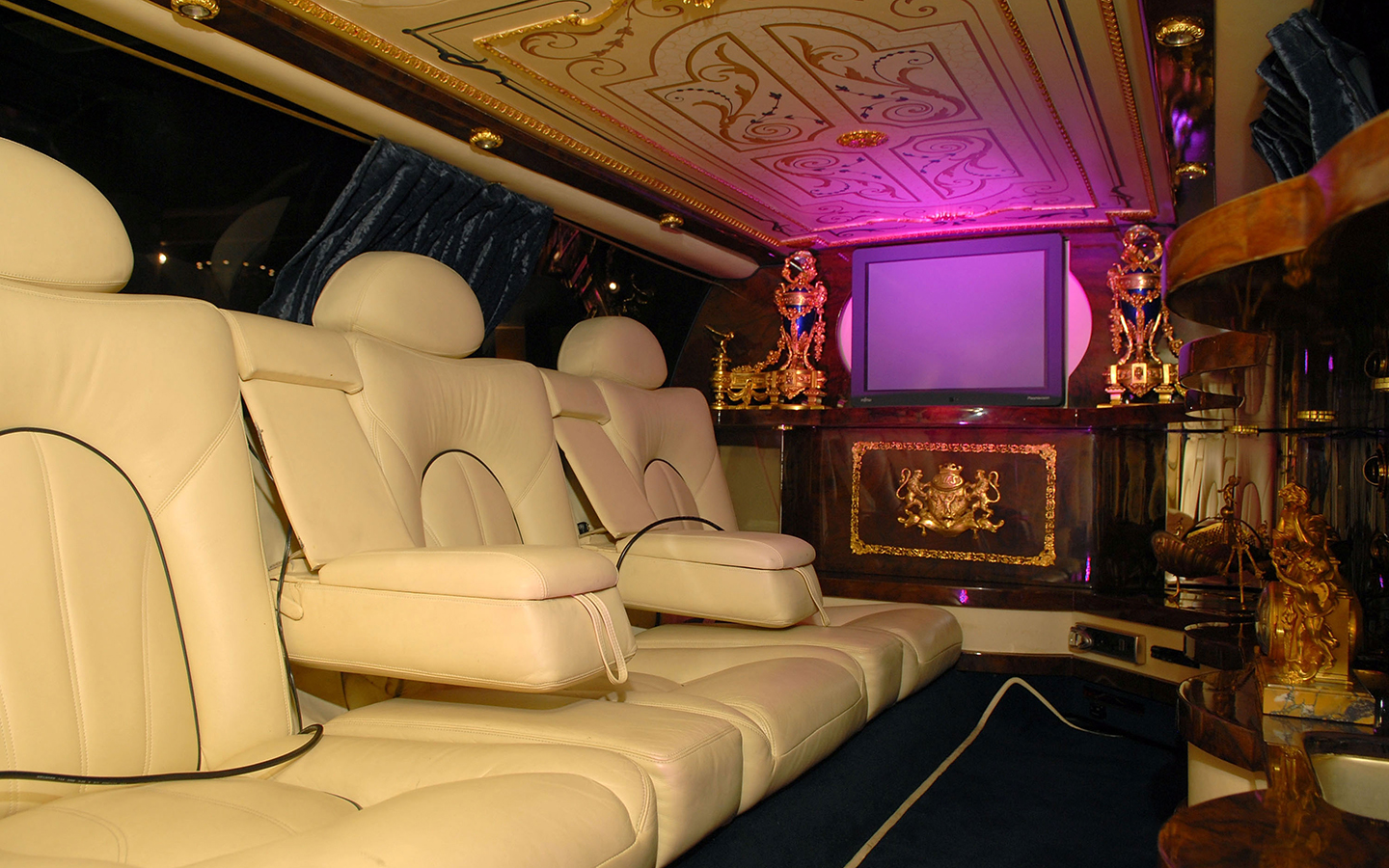 Интерьер лимузина Rolls Royce Silver Seraph