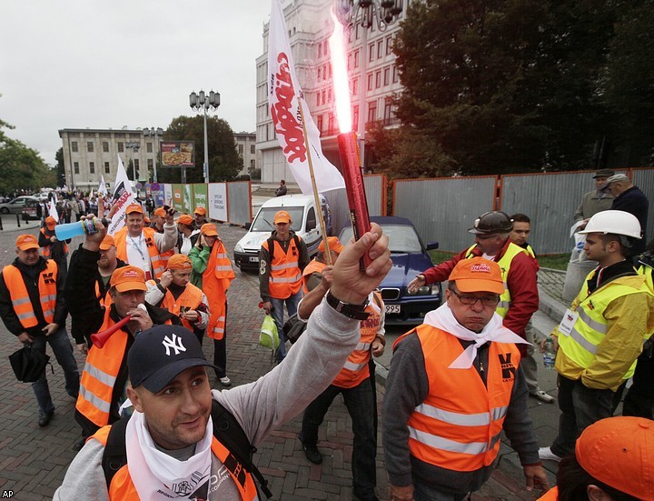 Польские профсоюзы провели многотысячную антиправительственную демонстрацию