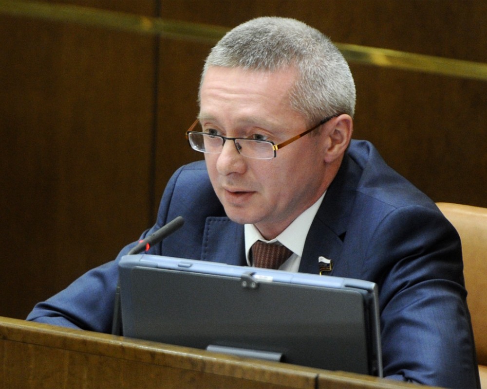 Сенатор Олег Казаковцев