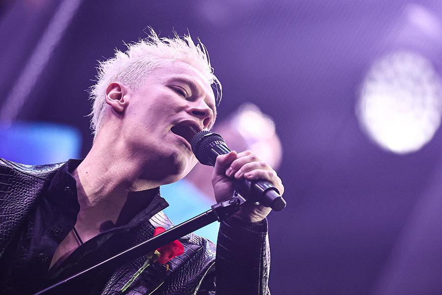 Певец Shaman (Ярослав Дронов)