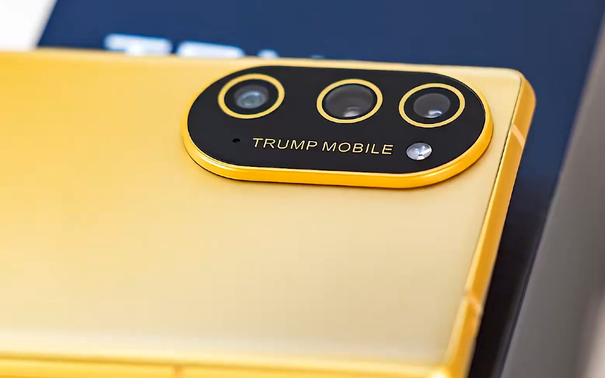 «Золотой» смартфон Trump Mobile T1