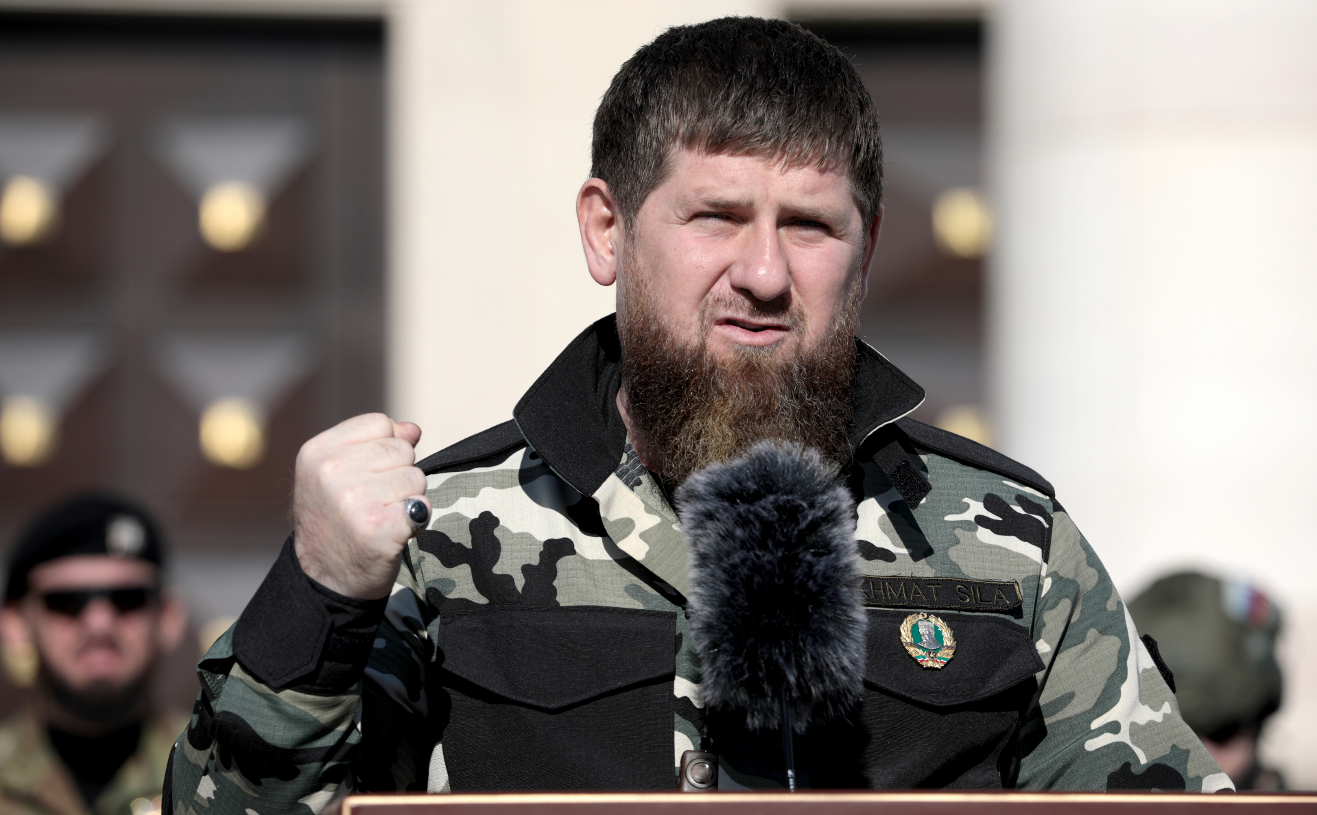 Кадыров заявил о взятии большей части Попасной под контроль"/>













