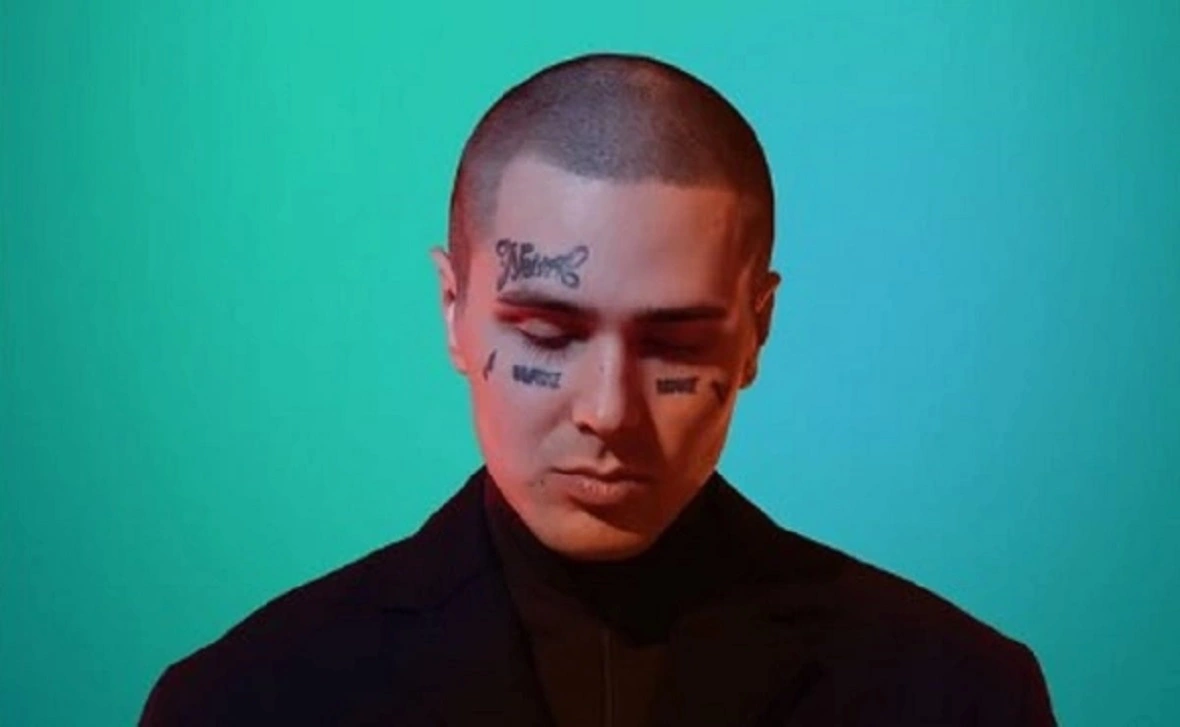 страница Face* в соцсетях