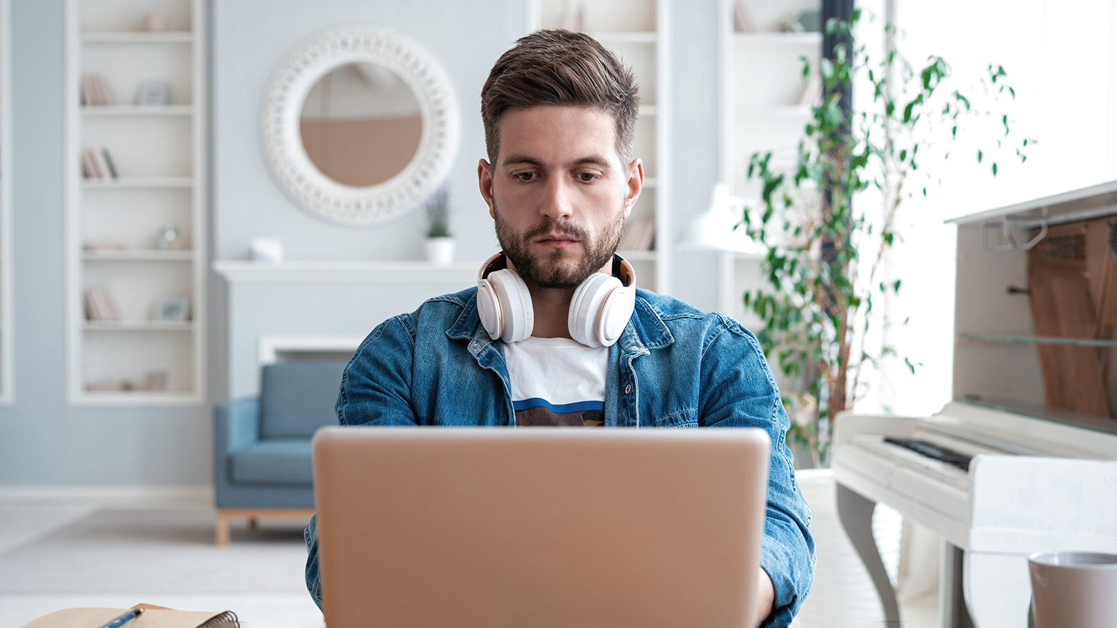 В России уменьшилось число удаленщиков. С чем это связано