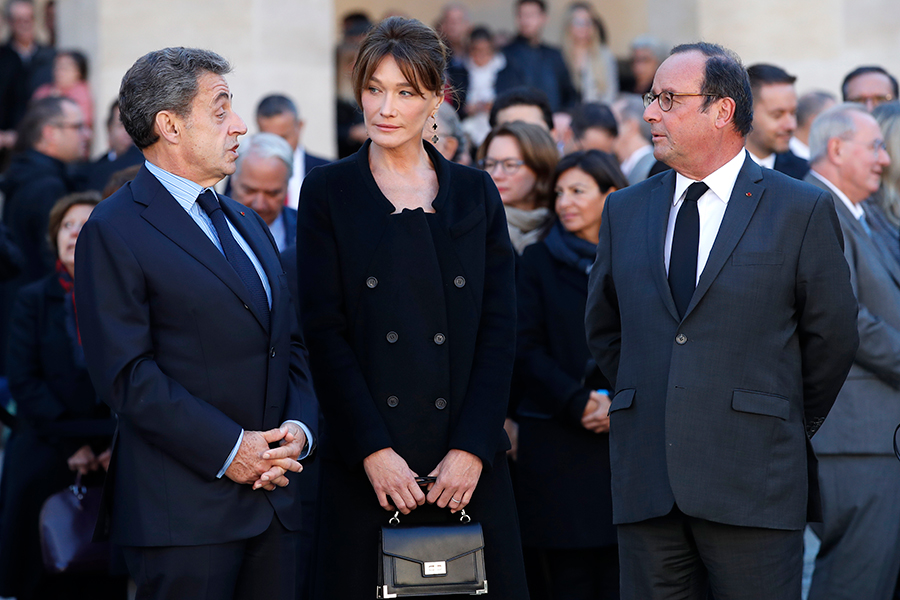 Экс-президенты Франции Франсуа Олланд (справа) и&nbsp;Николя Саркози&nbsp;с супругой Карлой&nbsp;Бруни
