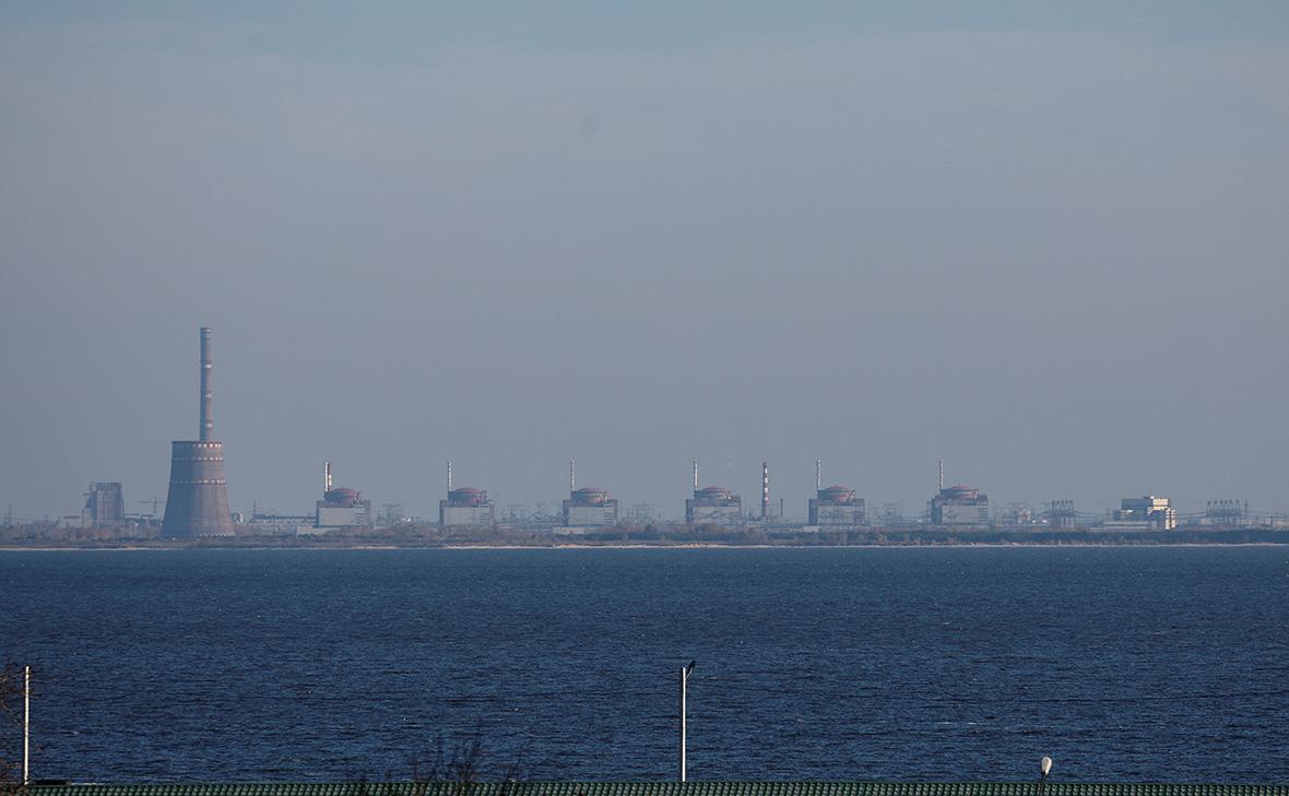 Вид на Запорожскую АЭС
