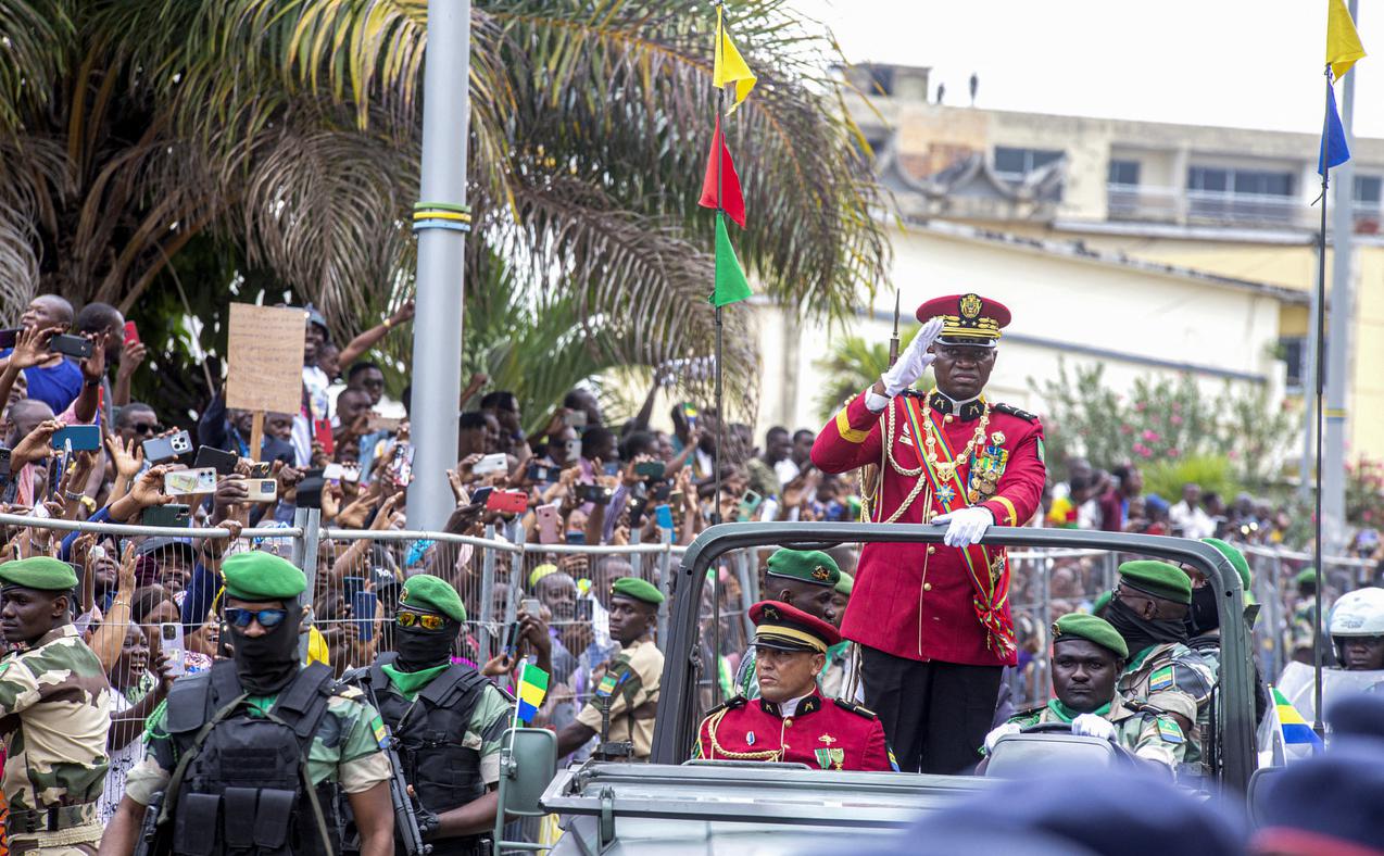 Лидер переворота в Габоне генерал Брис Олиги Нгема