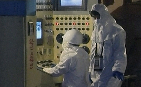 Ядерный комплекс в Йонбёне (снимок 2008 года с экрана ТВ Пхеньяна)