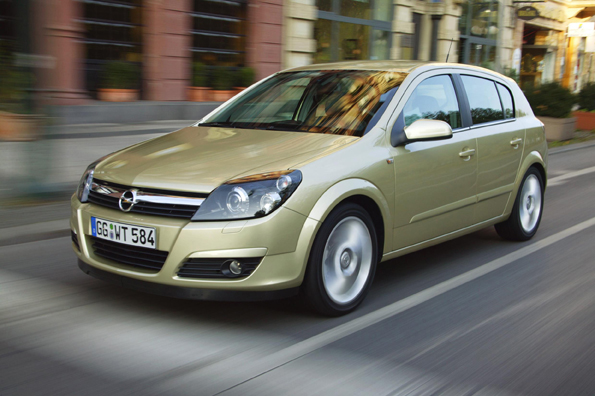 Новая Opel Astra: элегантность и немецкое качество
