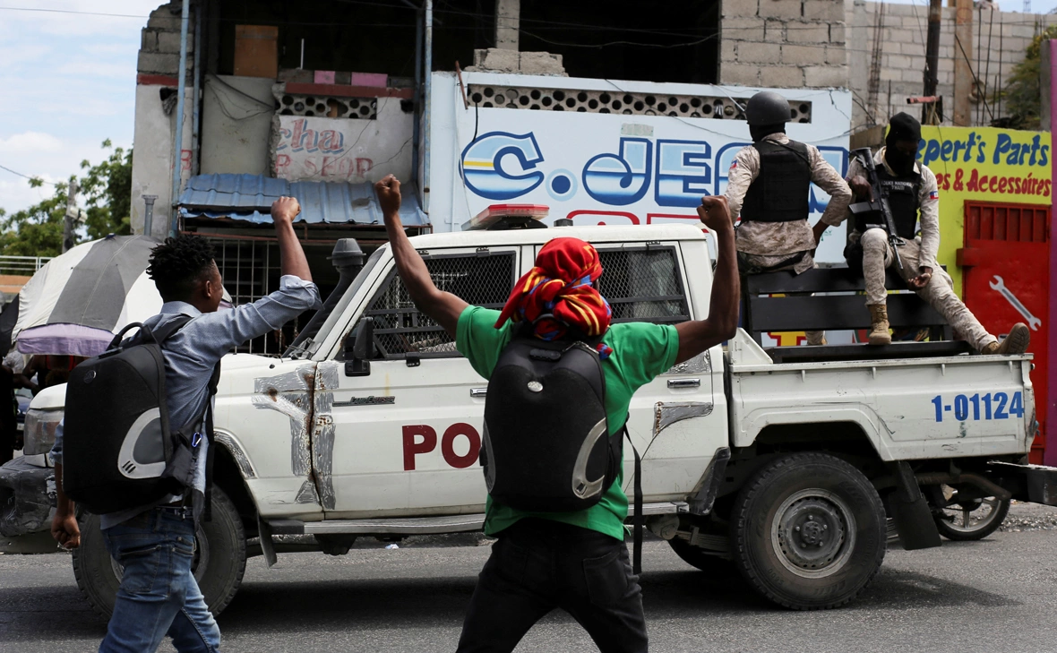 Jean Feguens Regala / Reuters