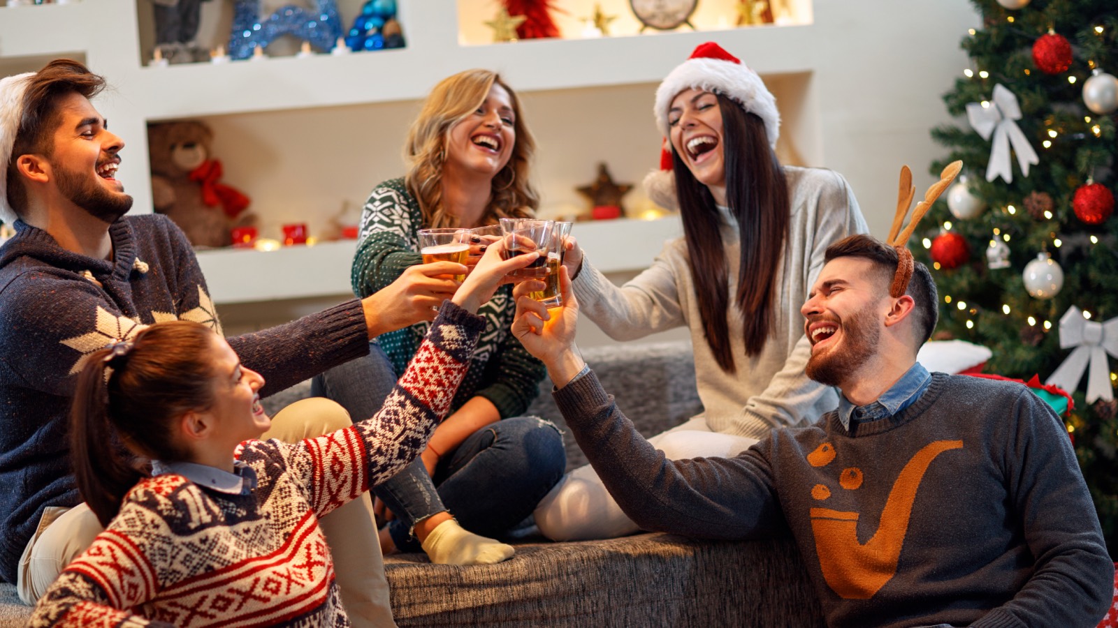 Юристы напомнили о последствиях шумного празднования Нового года