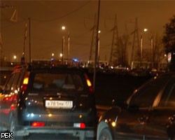 При взрыве в Москве сгорело 12 автомобилей