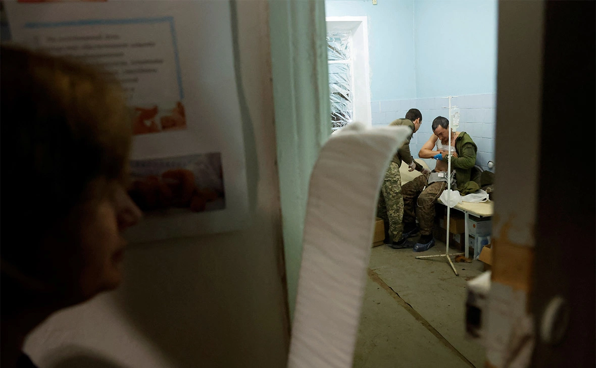 Clodagh Kilcoyne / Reuters