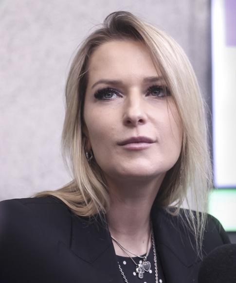 Яна Лантратова