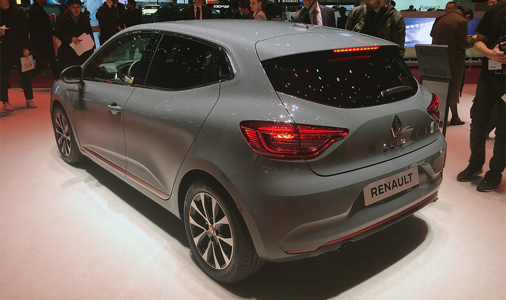 Renault Clio сменил поколение и стал меньше предшественника