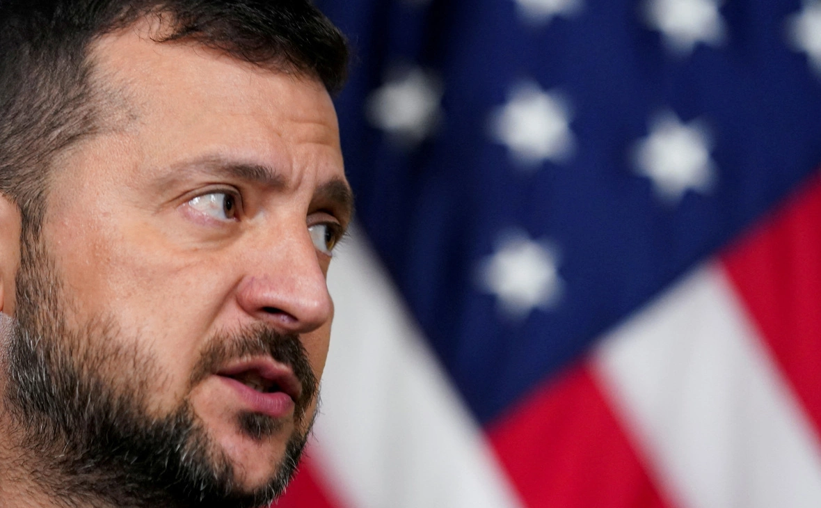 Kevin Lamarque / Reuters