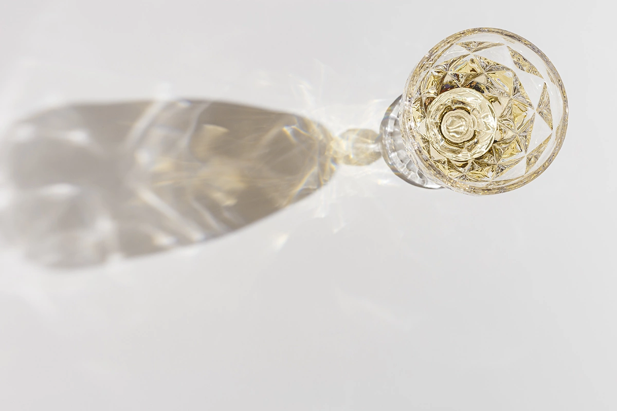 Красящие вещества из кожицы не влияют на цвет вина